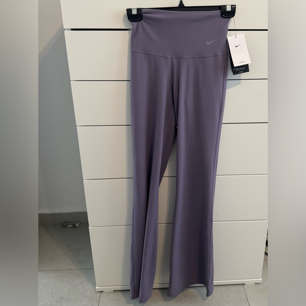 Nike Zenvy High-Waisted Flared Leggings - Women's Size XS - Picture 3 of 4